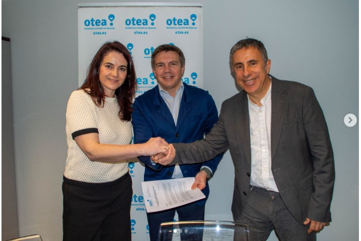 Foto firma OTEA.jpg Foto firma OTEA.jpg